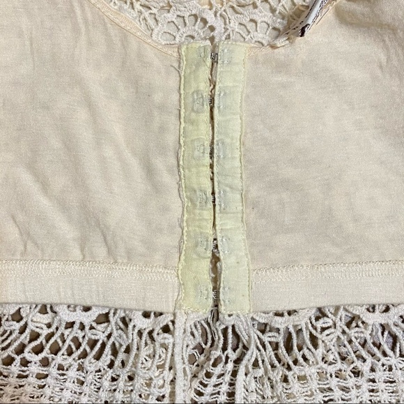 Phanuel Medium Cream Crop Top - Picture 6 of 8